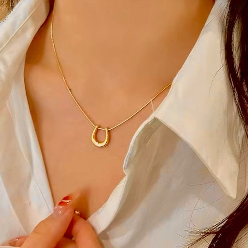 Gold-Plated Stainless Steel Geometric Pendant – Tarnish Resistant