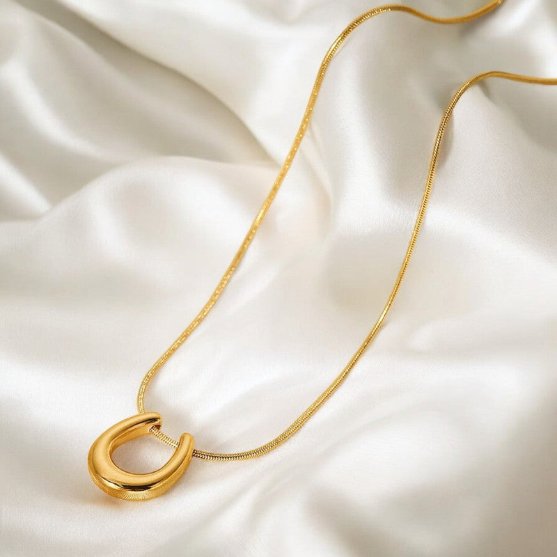 Gold-Plated Stainless Steel Geometric Pendant – Tarnish Resistant
