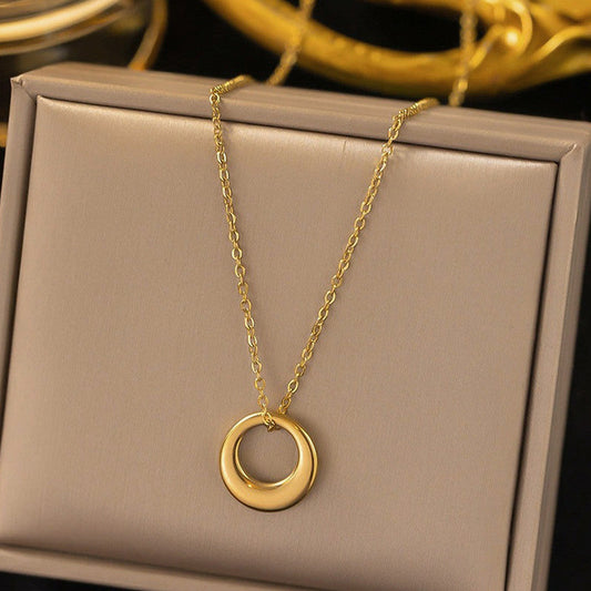 Elegant Circle Pendant Necklace | Anti-Tarnish Gold-Plated Stainless Steel