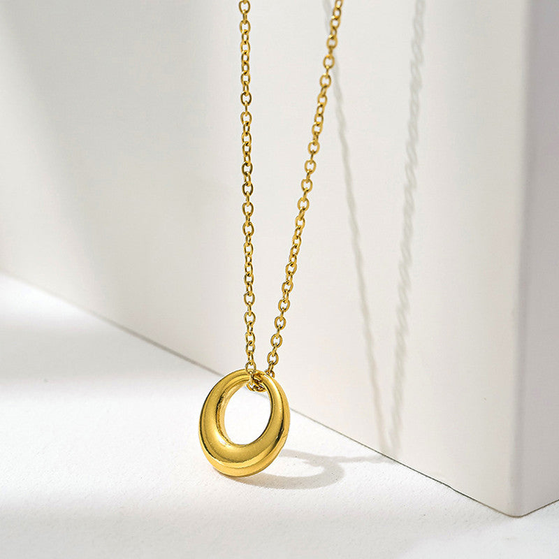 Timeless Circle Neckpiece