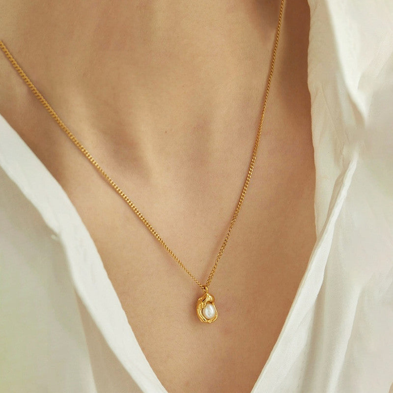 Gold-Plated Stainless Steel Pearl Pendant – Anti-Tarnish Contemporary Design