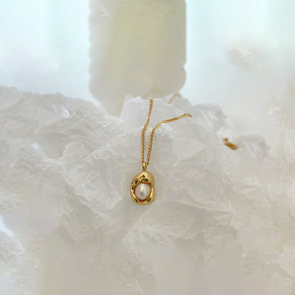 Gold-Plated Stainless Steel Pearl Pendant – Anti-Tarnish Contemporary Design